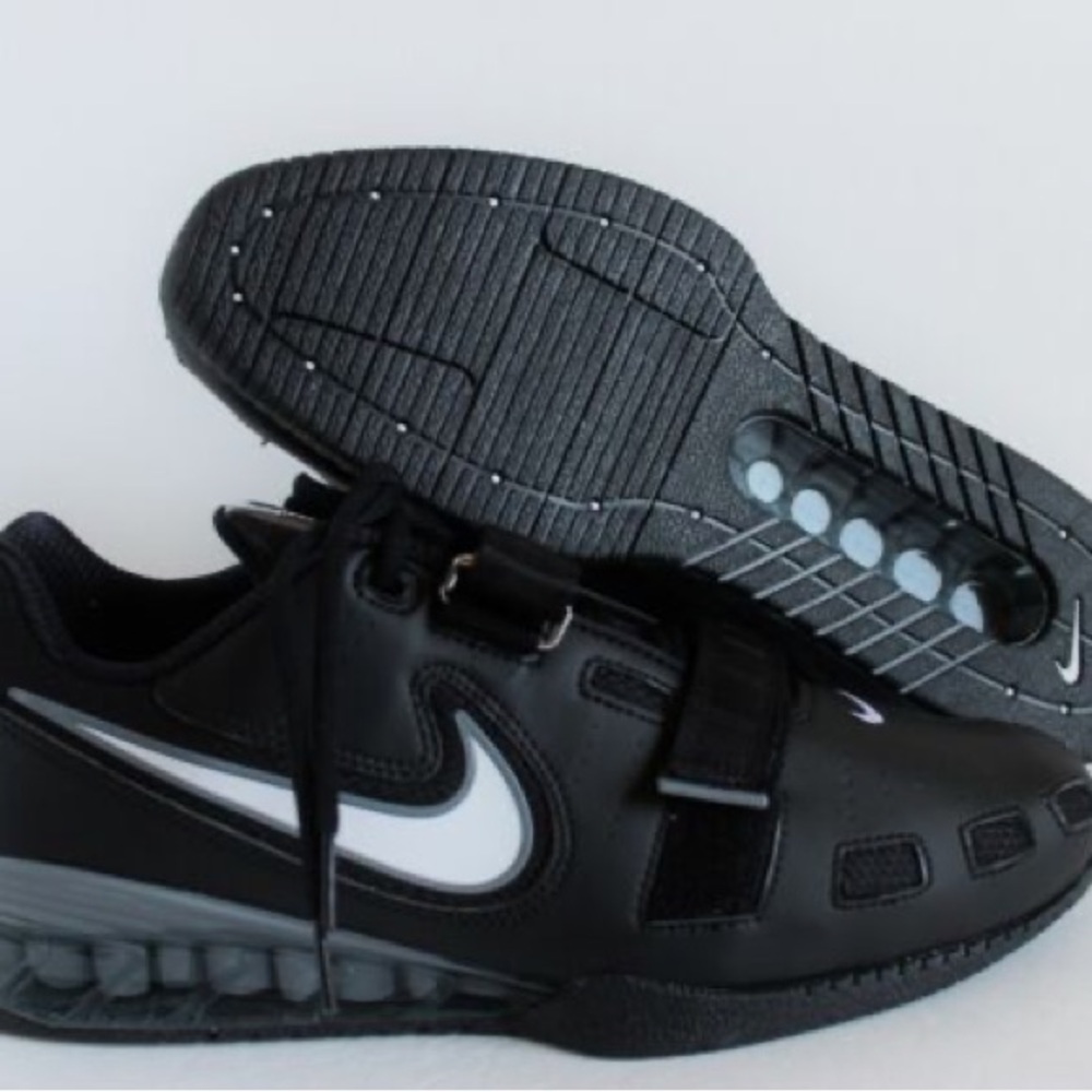 Nike Romaleos 2 weightlifting shoes, open to offers. Men’s 6.5 or women’s 8.5
